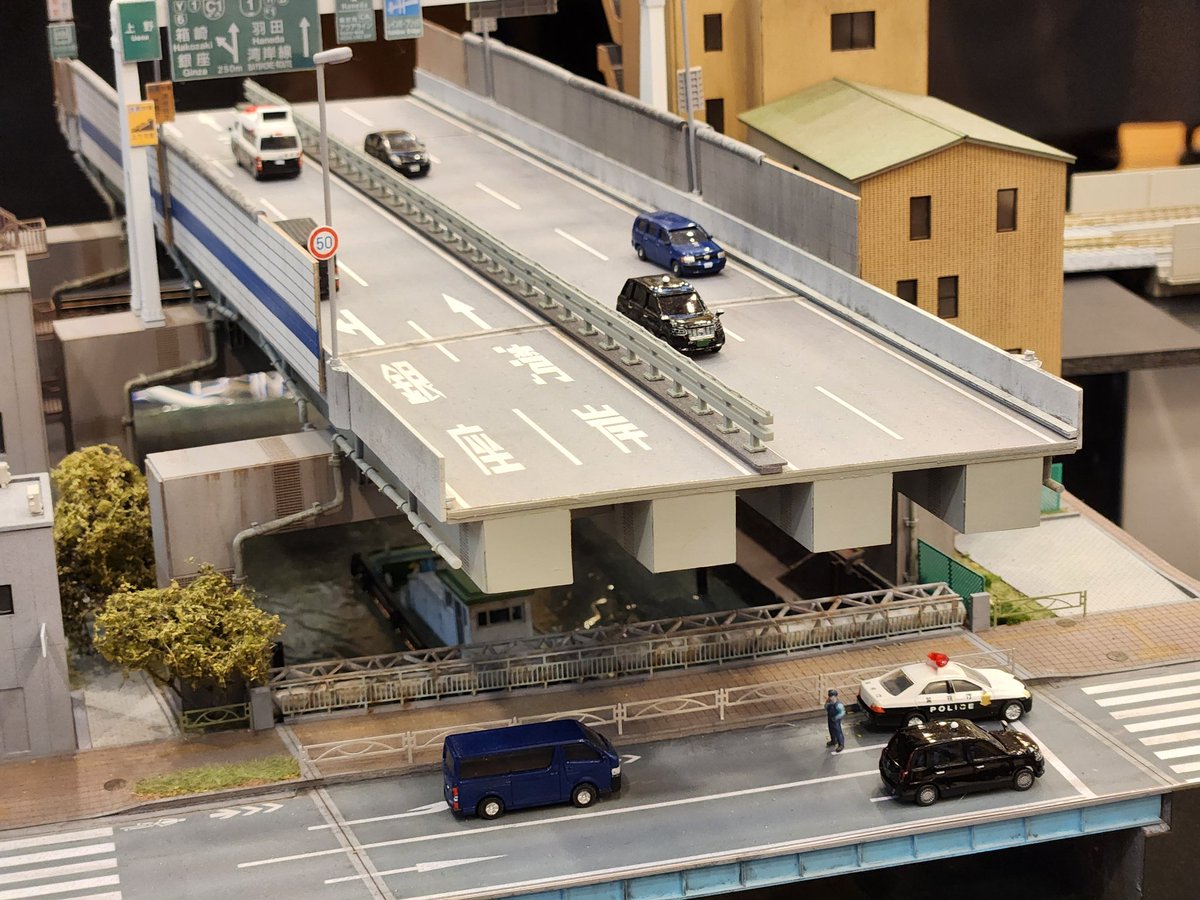 みよファク tweet media