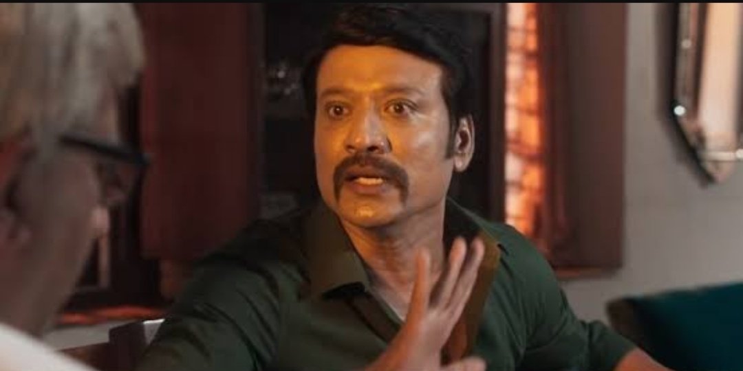வரான் cooling glass போடுறான், அடுத்த நாள் லீவு, வரான் இளநீர் குடிக்கிறான் அடுத்த நாள் லீவு, வரான் சைக்கிள் ஓட்டுறான் அடுத்த நாள் லீவு!.