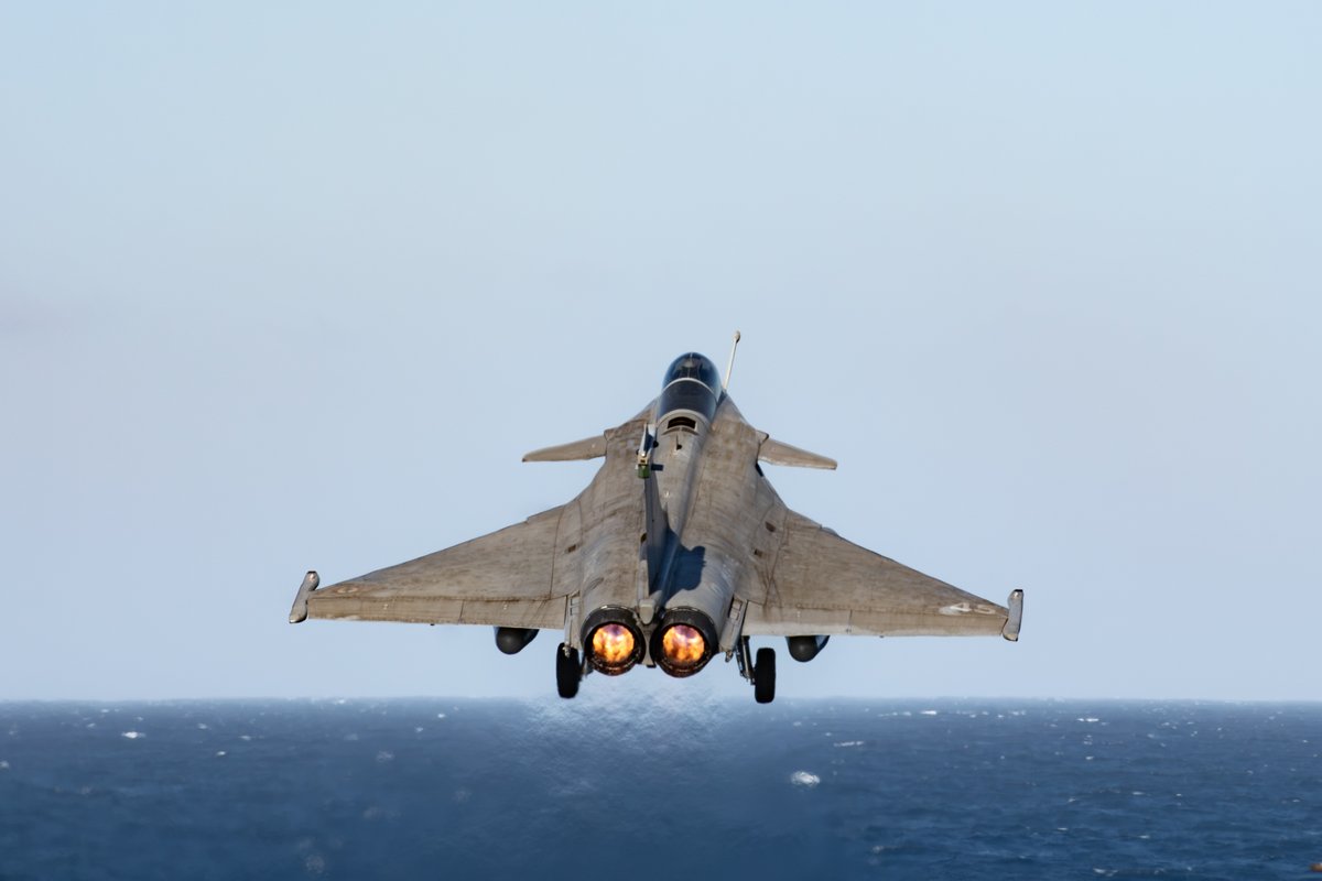 French Carrier Strike Group tweet media