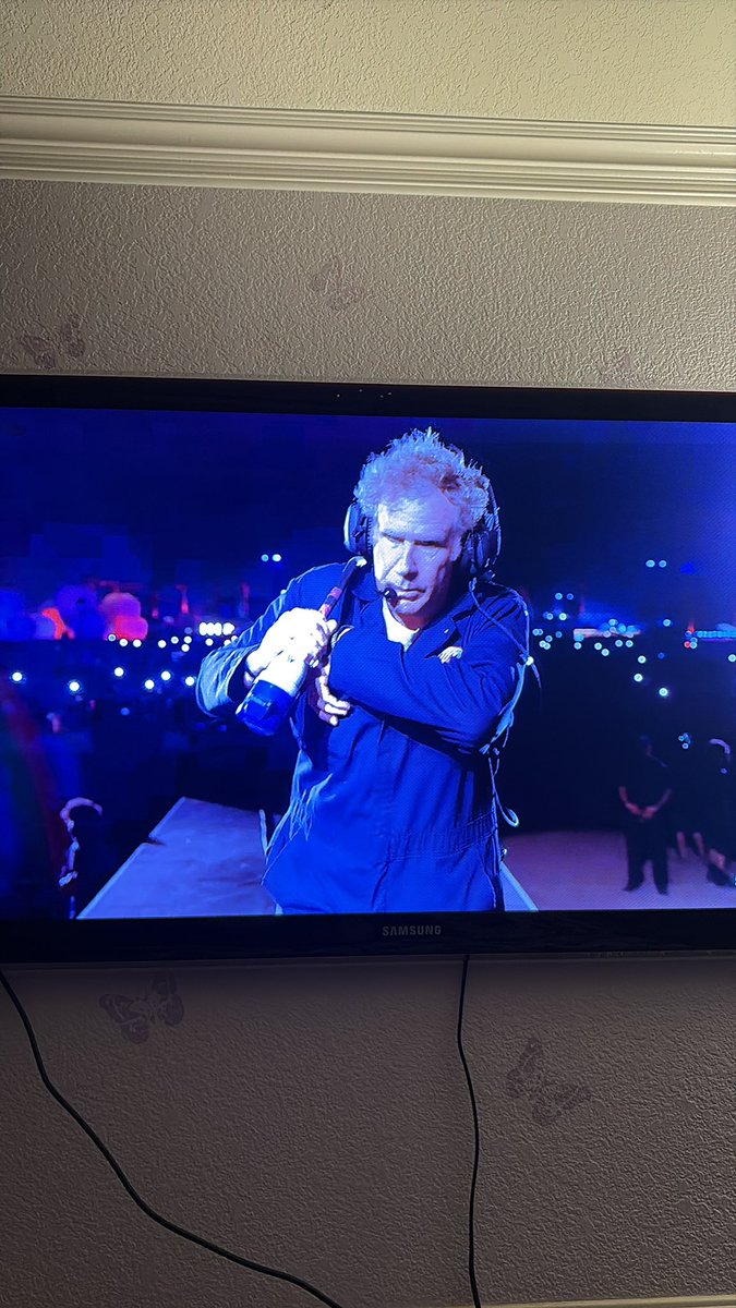 priscilla 🩵 IS SEEING JON BELLION SEPT 24 tweet media