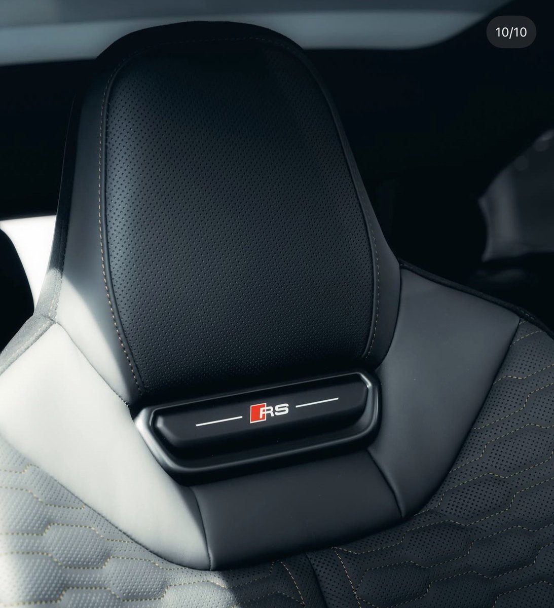 CarsInPixels tweet media