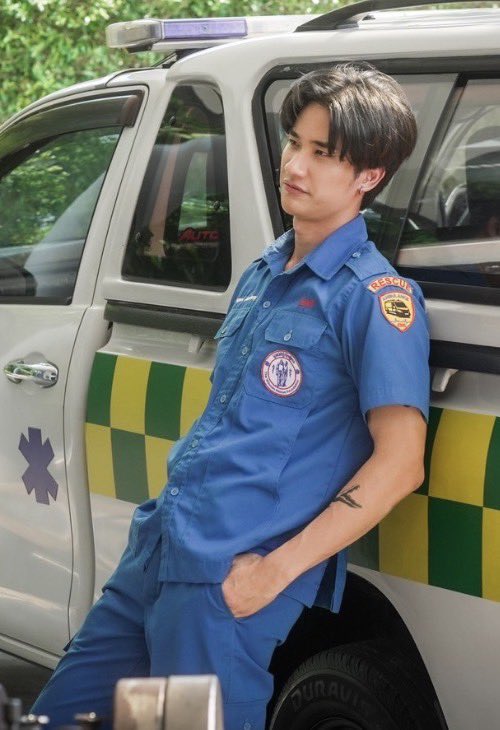 หมาเห่าเครื่องบิน | ADogAndAPlane tweet media