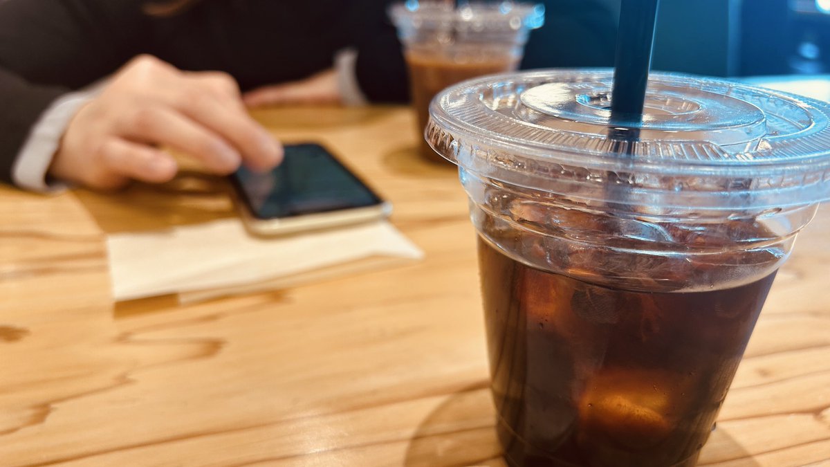 カフェタイム☕️
暖かくなってきましたし、土曜ということもあってどこも混雑🚗 ³₃🚗 ³₃
でも天気がいいだけで楽しい😆