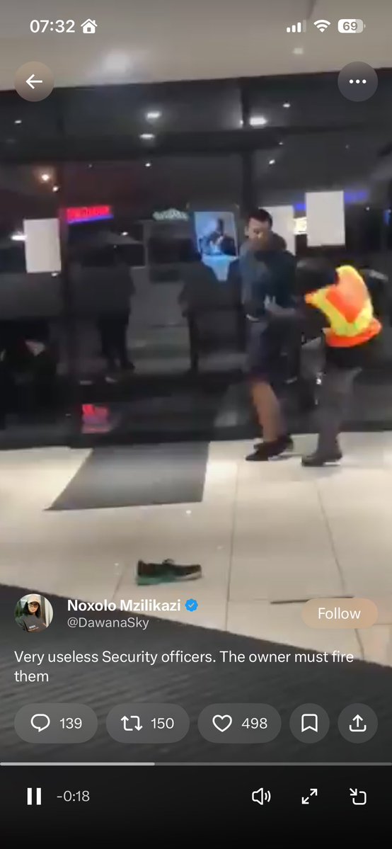 Associate tweet media