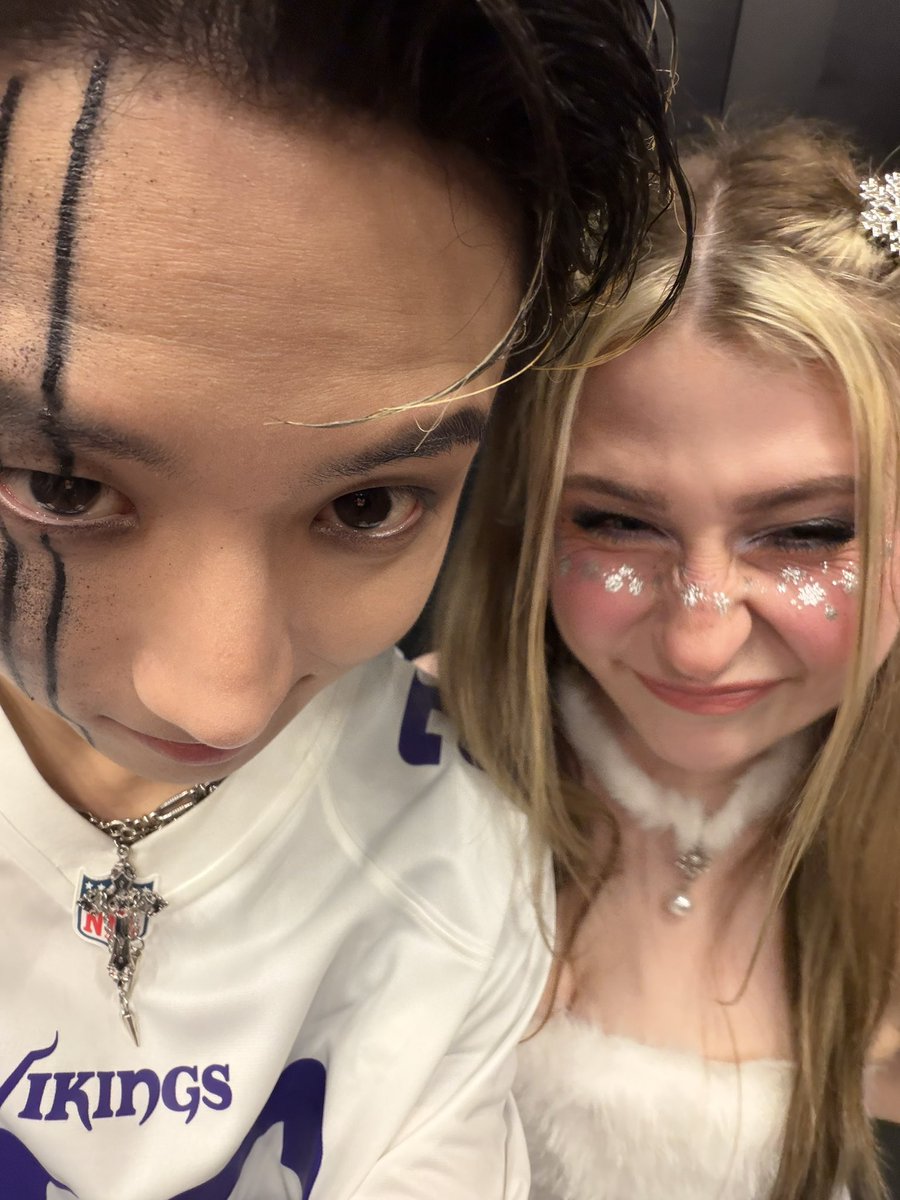 a s h ⁷ is seeing JustB in Chi, MSP, LA tweet media