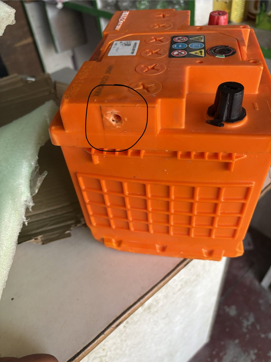 drxusernamvansh's tweet photo. @Flipkart as I see the Seller send me the broken battery and the site of damage he put cloth blacklist the seller and rerun my product order Id- OD337226733916087100
@johnny_verma https://t.co/IlE5mYHk7O