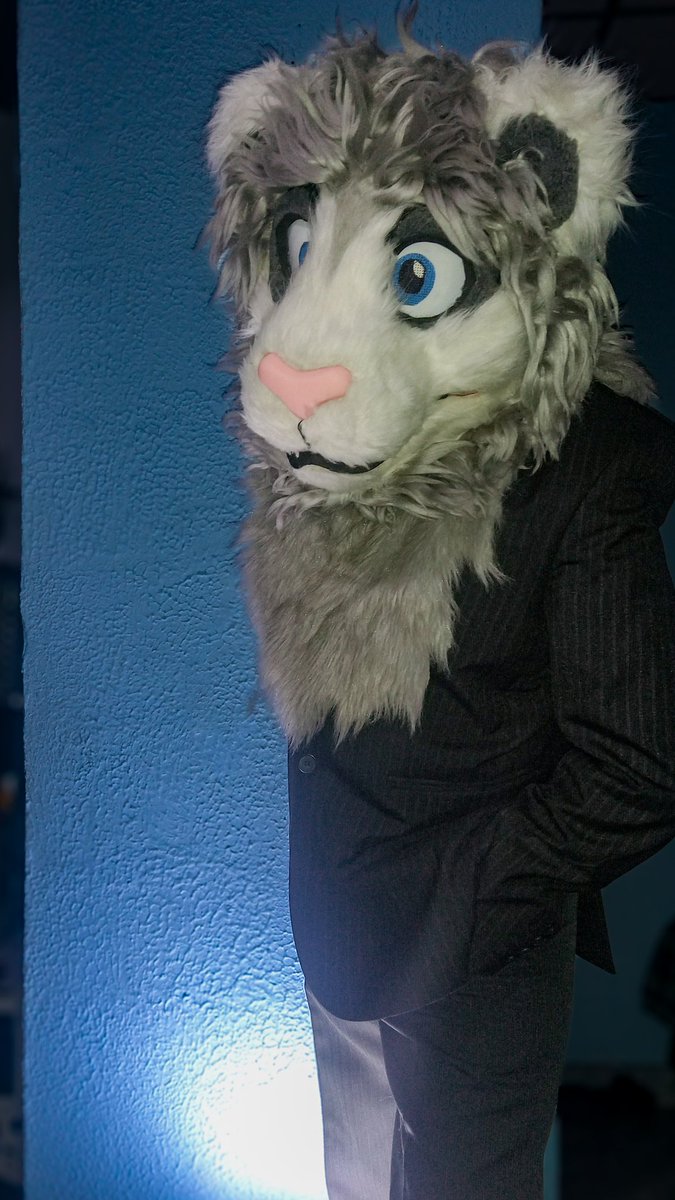 Max350z 🦁 Rawr Open commissions tweet media