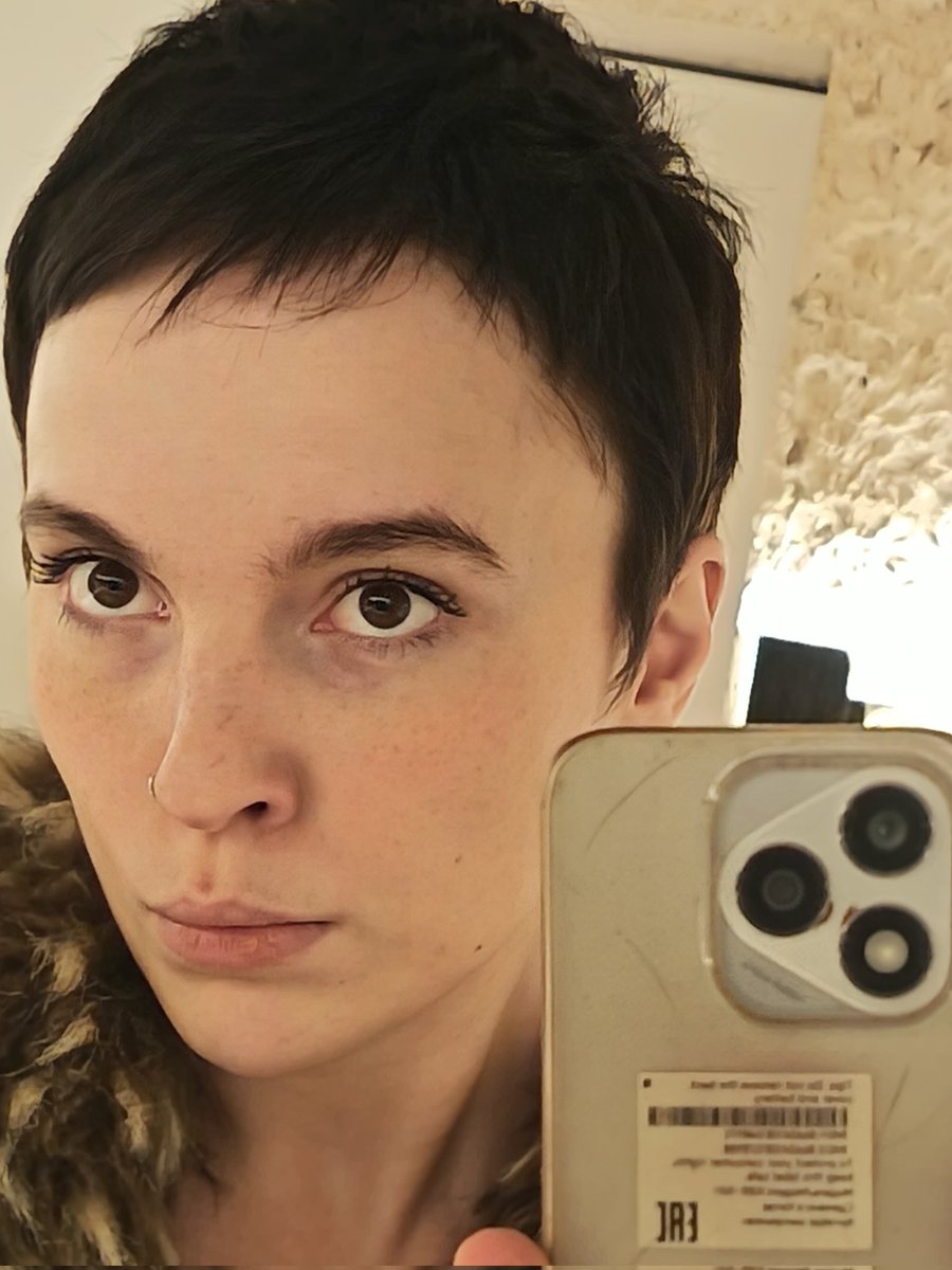 Лиза Ложка tweet media