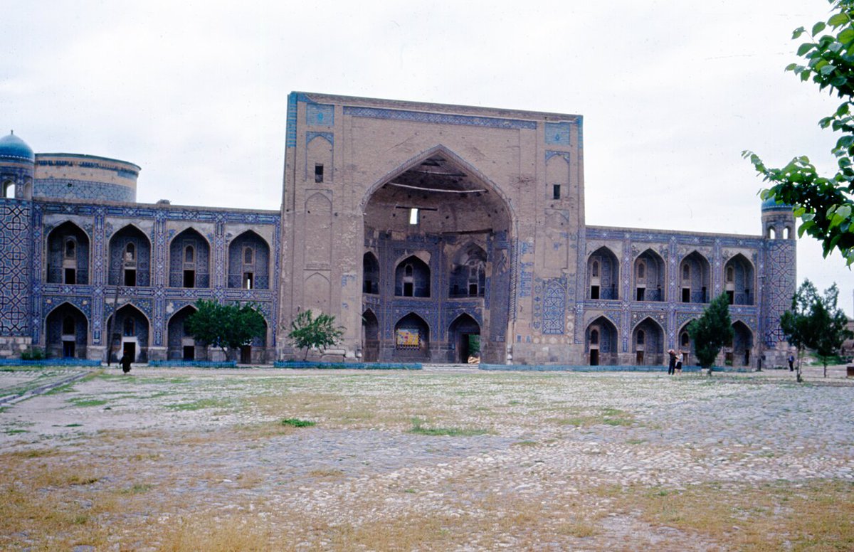 CultureWatch_CA's tweet photo. Ulugh Beg Madrasa is an outstanding architectural monument of the 15th century, located on Registan Square in Samarkand, Uzbekistan. Soviet Times. 1964 https://t.co/frTuInAWmf