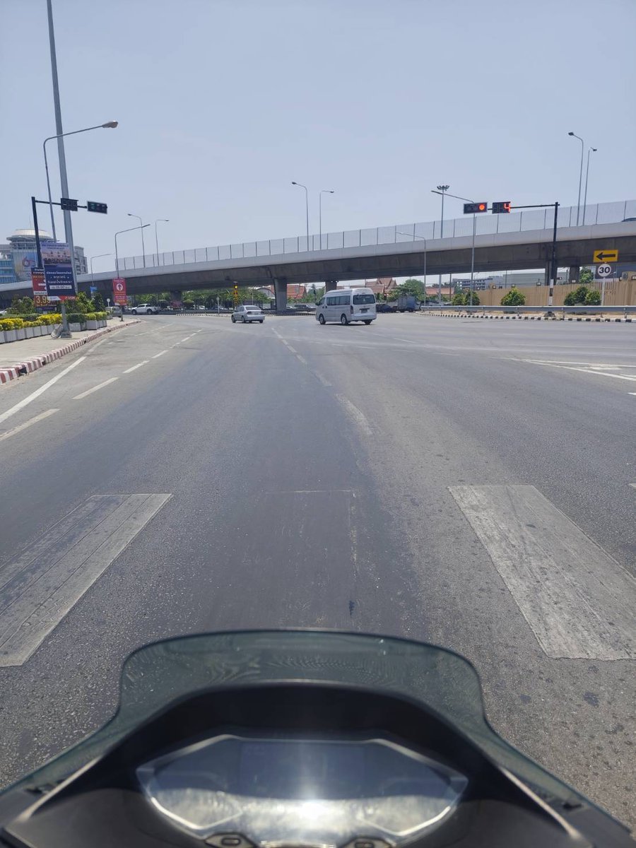 แรงไปนะแดดเนี่ยยยยย