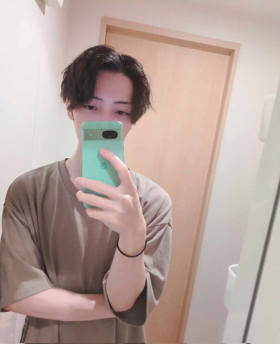 ゆーろ tweet media