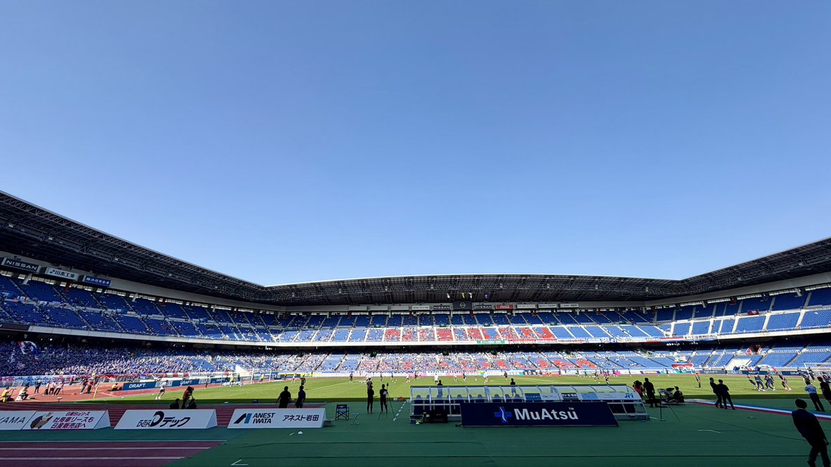 torte_17's tweet photo. 今日はここから🔥
サッカー観戦日和勝利日和☺️
#marinos
#IRISO
#日産Bizリース
#Dデック
#アネスト岩田
#MuAtsu
#tvk
#オーエムシー
#LBEngineeringJapan
#TotalLifeDesign
#ARSTECHGUILD
#JAPANMANAGEMENT https://t.co/bFQwEwMgTf