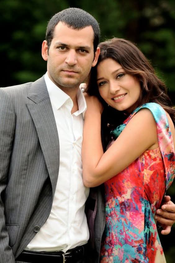 amila_palic's tweet photo. — savas &amp; yasemin|#AskveCeza https://t.co/NbaiUqdiO6