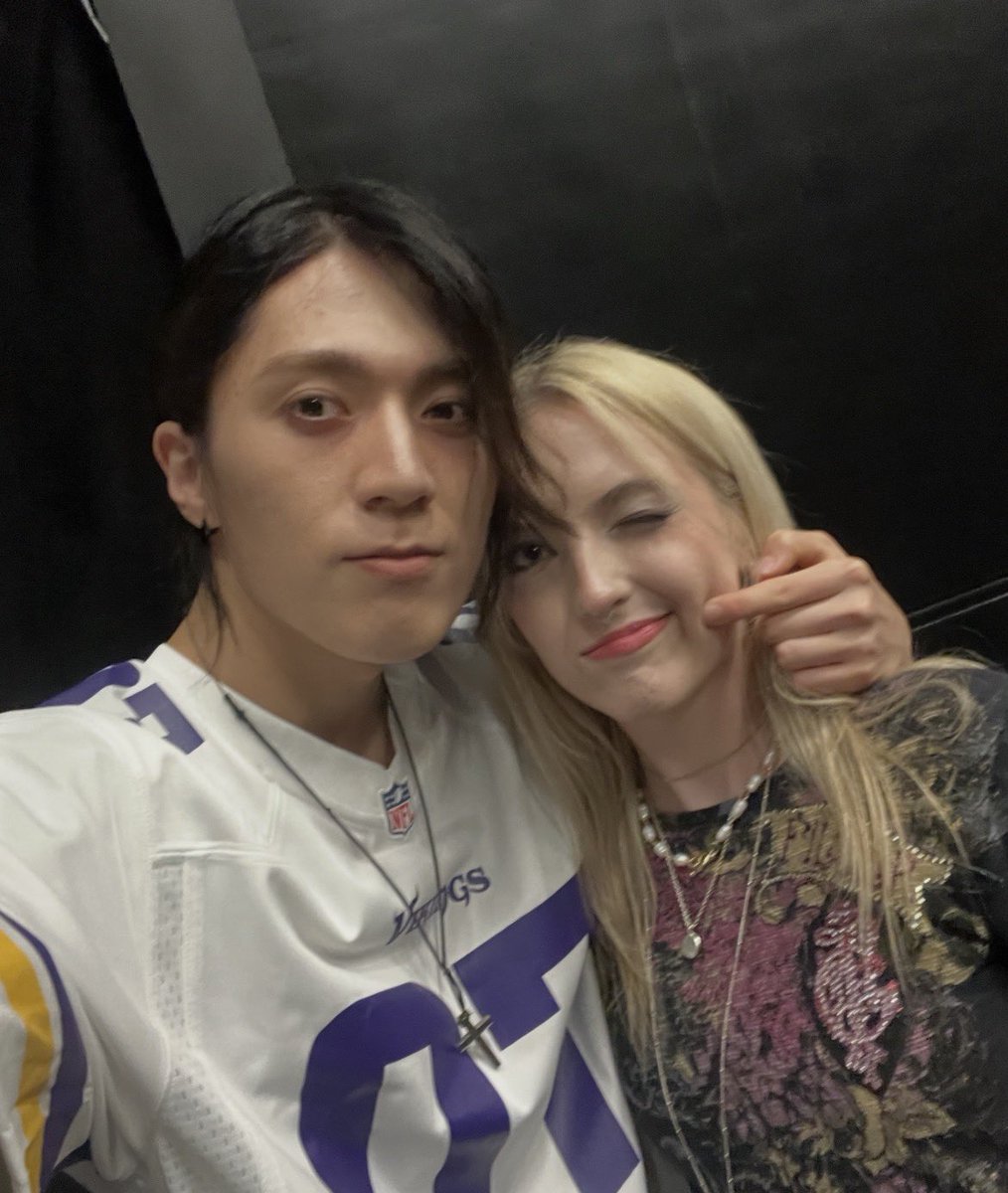 ઇliv (ᓀ‸ᓂ) ଓ tweet media