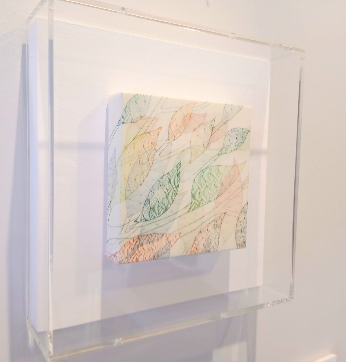 心地よい日和の中、個展最後の土日を迎えております。

今回は様々な素材を用いた作品を展示しておりますが、画像だけではお伝えしづらい質感や絵肌を含め、この機会にご覧頂ければ幸いです🍂

岡本博紀個展『花と蕾』

会期/ 4月3日(金)〜4月12日(日)
12時～19時
会場/ <a href="/Galleryfutari/">Gallery.futari</a>