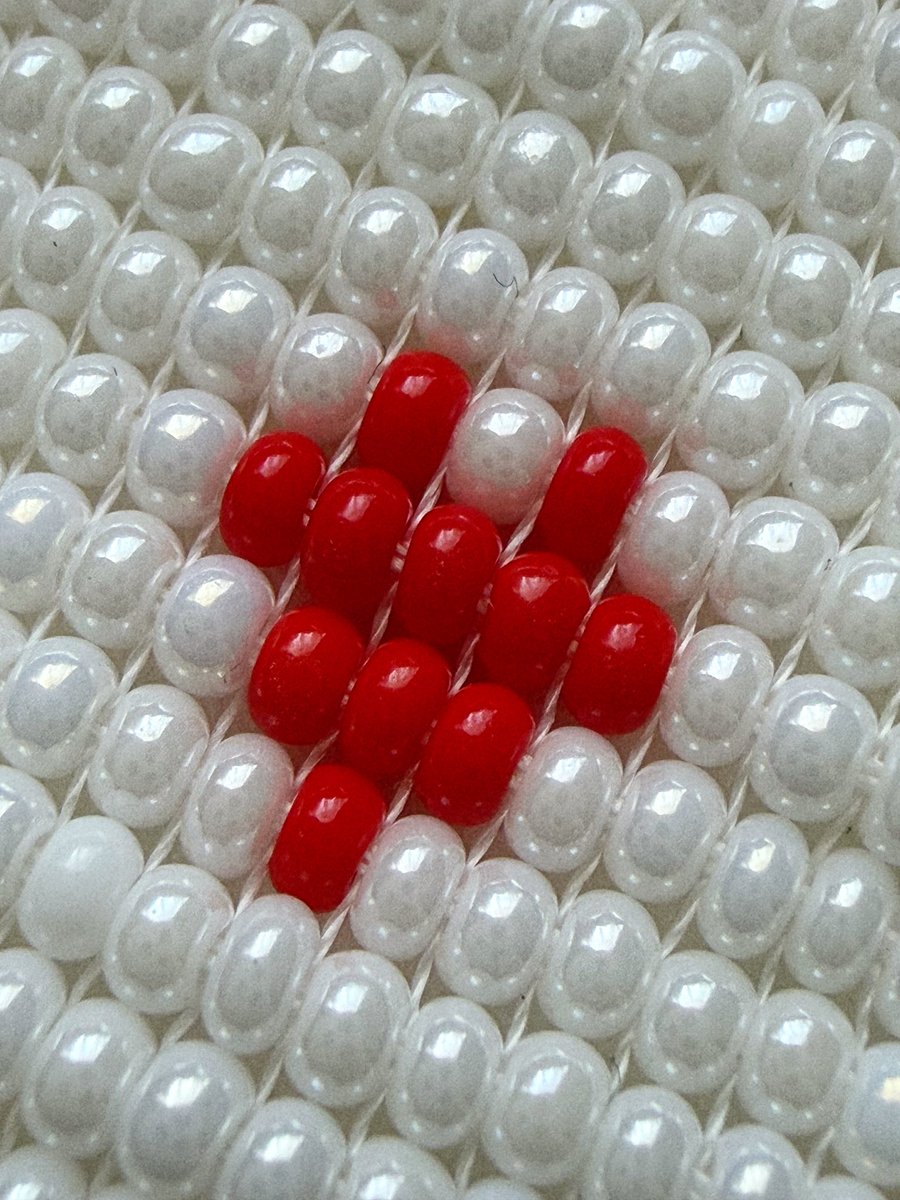 bee 🐝 commissions open 💜 tweet media