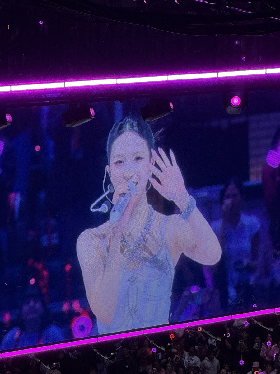 sarah ₊˚⊹ ᰔ tweet media