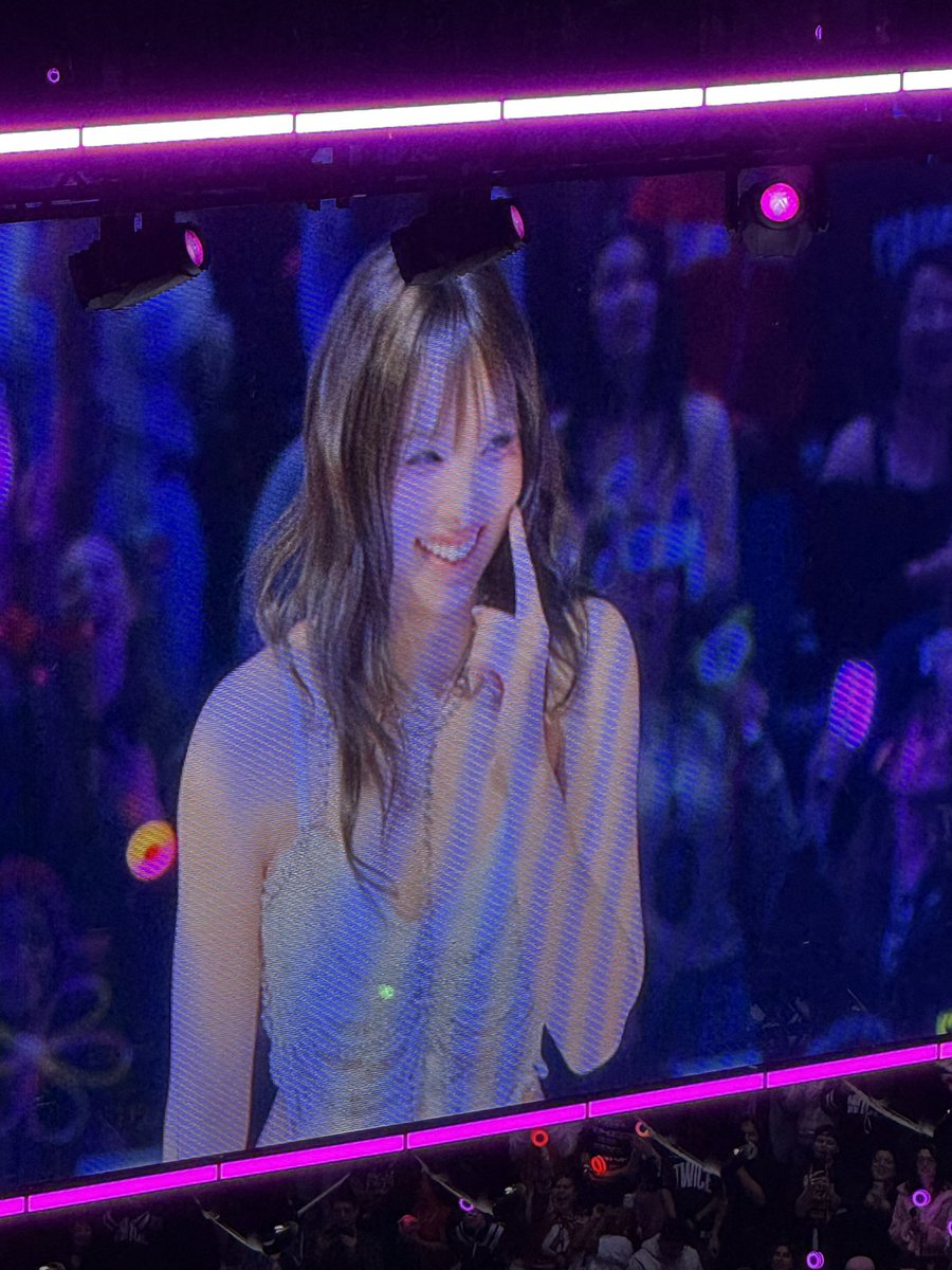 sarah ₊˚⊹ ᰔ tweet media