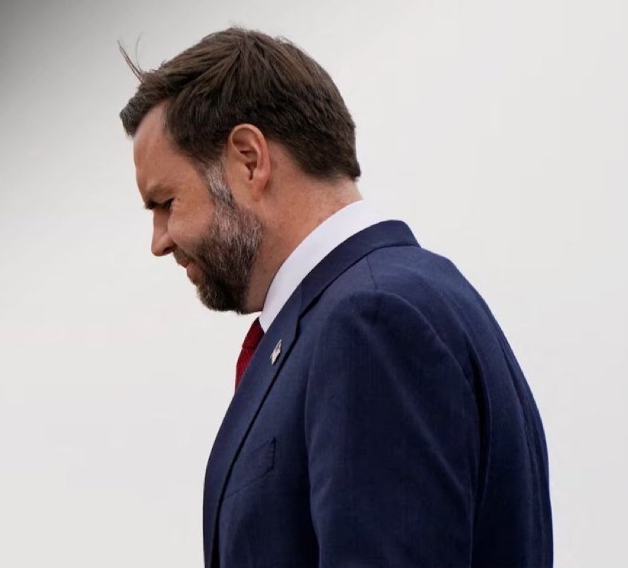 تأكيد مصدر الخبر أو إذن بالاعتماد على التغريدة المطلوبة