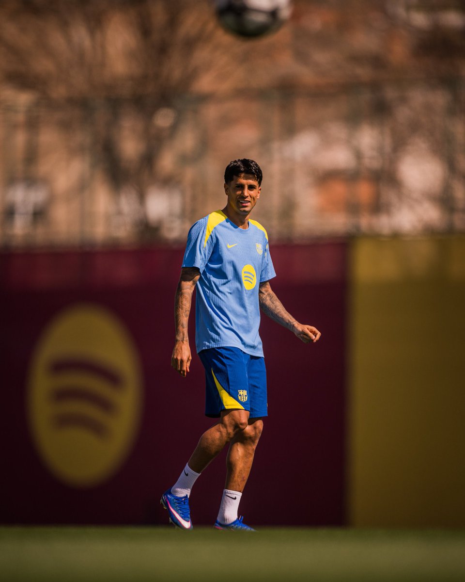 23 💙❤️ tweet media