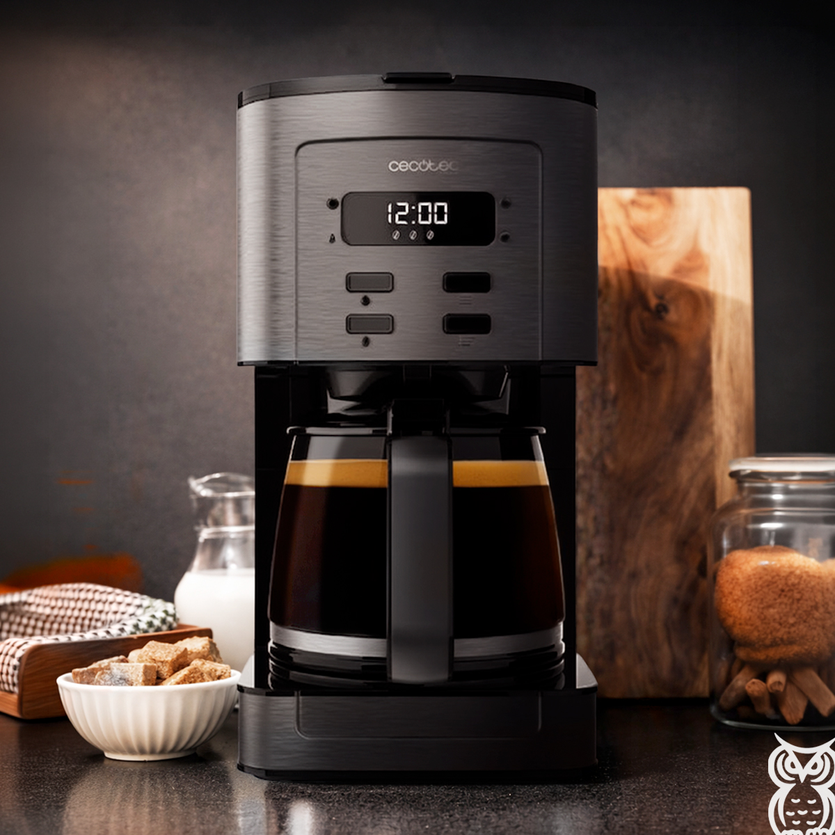 solosanborns's tweet photo. Buenos días sin prisa. 🌤️

La cafetera de goteo digital de #Cecotec te permite programar tu café para que esté listo justo al despertar. ☕ https://t.co/U6gvRGcIVY https://t.co/rFyTZ5UaoZ