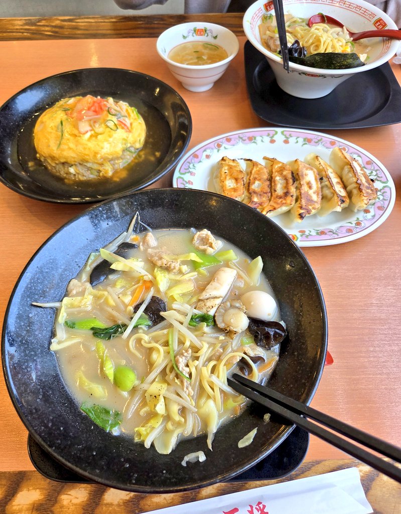 今日はコヤンも晴れてるみたいだ☀️

この数日で

｢チケット取れました！！｣
｢行ってきます！！｣

ってツイをよく見るけども、ちっとも落ち込む必要ないぞ？🌸

🎫GETしたアミさんも凄い✨　

けど、

自分の生活を大切にしてるアミもめちゃくちゃ凄いんだからな？😊