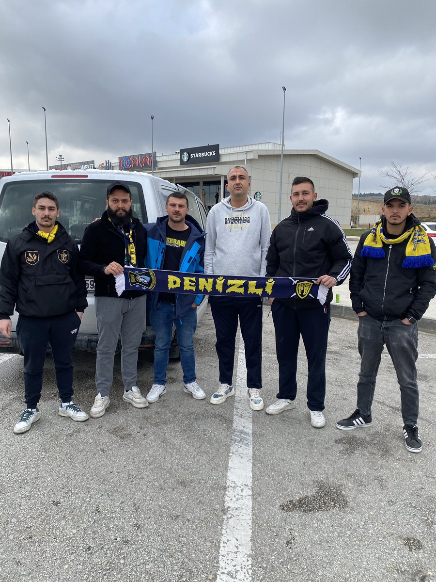 ÖMRÜMÜZ GEÇİYOR DEPLASMAN YOLUNDA!

FENERBAHÇEMİZ’İ Kayserispor deplasmanında yalnız bırakmamak üzere yollardayız.

#GFB20