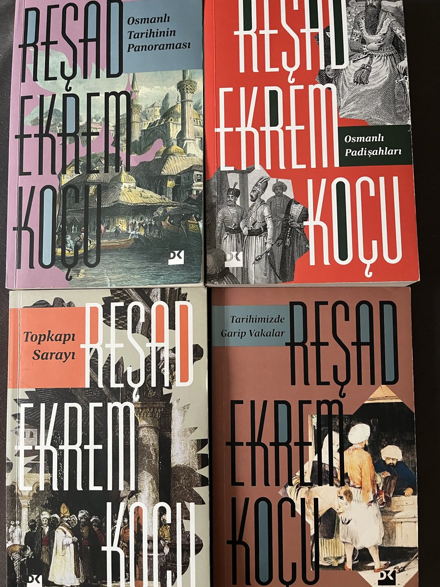 samihguven2's tweet photo. Reşad Ekrem Koçu’nun kitapları edebiyatçılar için de tam bir hazine. https://t.co/WCpcyWJ2g4