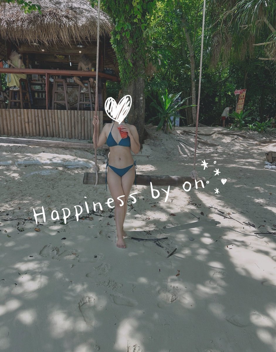 Happiness by on II tweet media