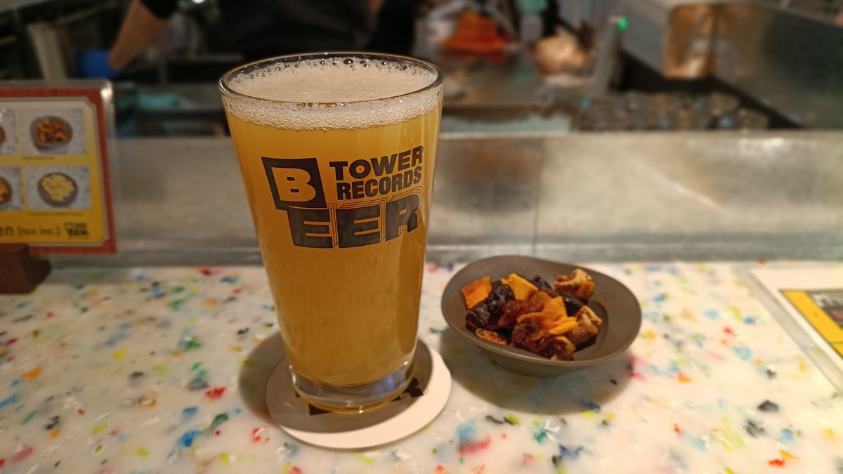 hkaise's tweet photo. 今日のビールはここから♪
#クラフトビール #craftbeer
#TOWERRECORDBEER
#OpenairBrewing
#LISTENTOTHEMUSIC
#WestCoastIPA
#TeenageBrewing
#KILLERTUNE
#DDHIPA https://t.co/58zlWsp0TM