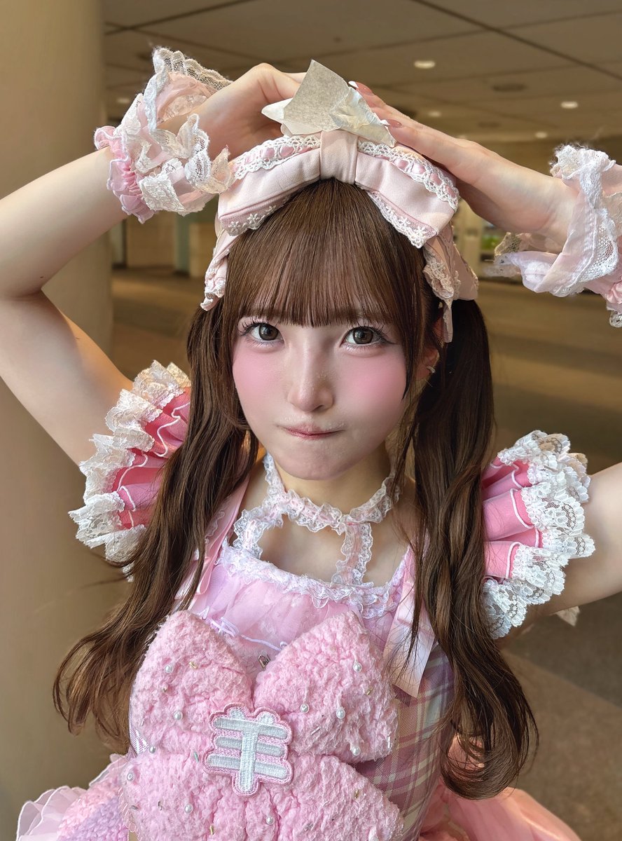 由良ゆら #よーよーよー♡ tweet media