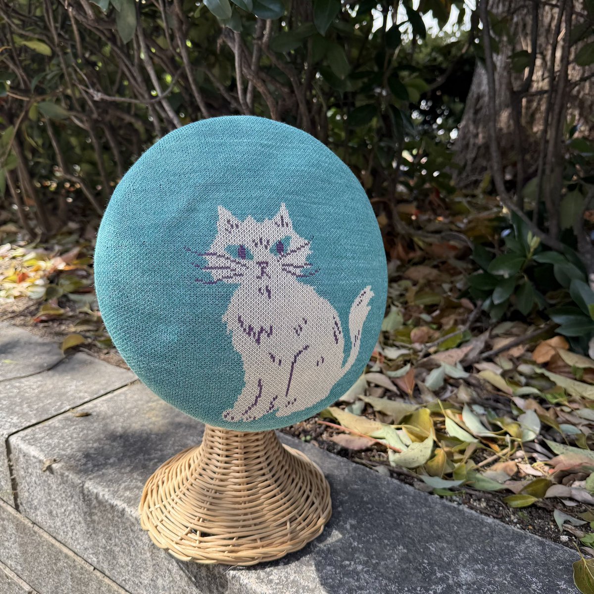 HatlaboKyoto's tweet photo. 猫のベレー帽
入荷しました🐈
通気性の良いサマーベレーです🌱
はい、かわいいです🐈
とびっきりですよ?
どうします?
被ります?
#HATLABO
https://t.co/W9LyboFirk https://t.co/3QRLbKOMxL