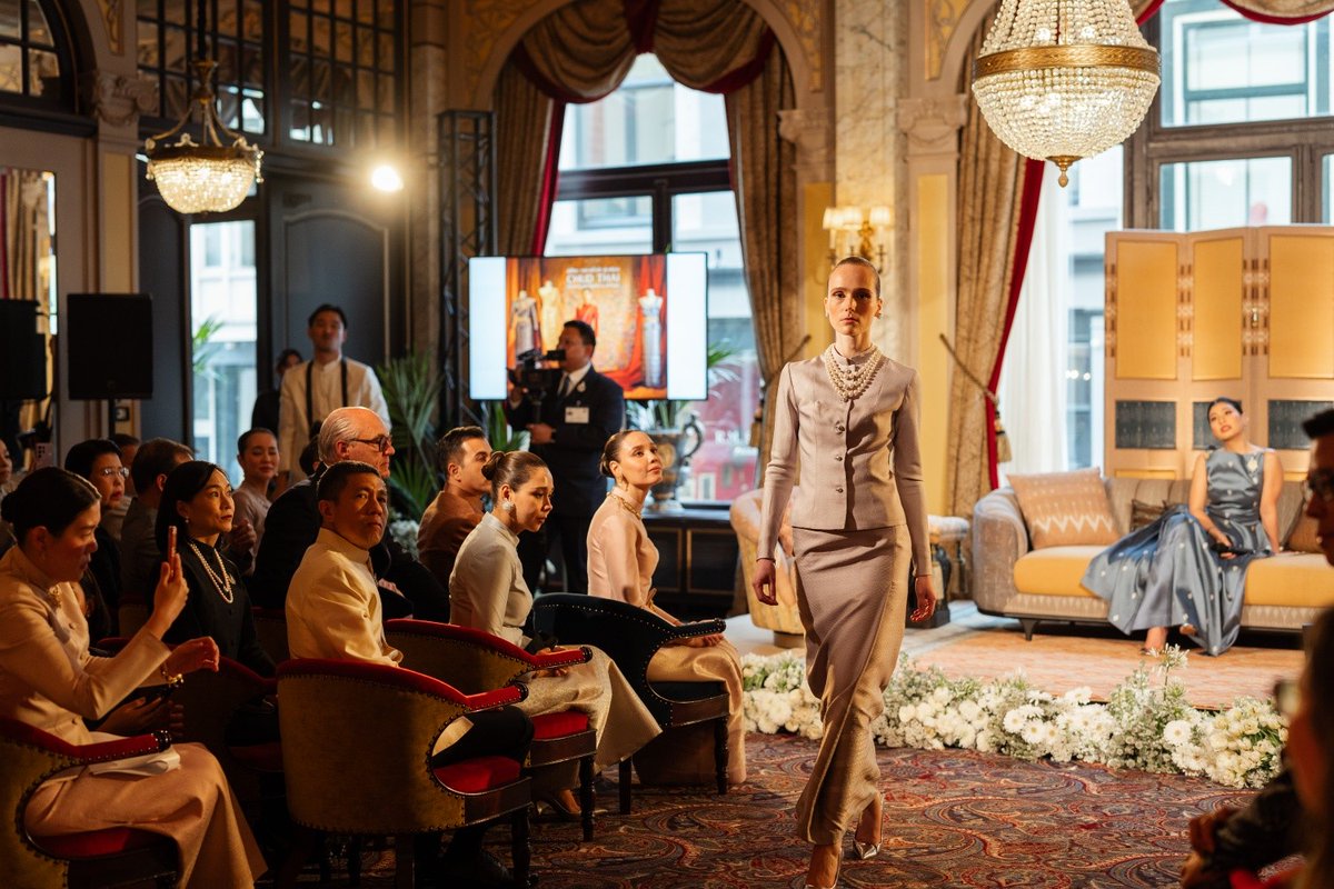 Royal World Thailand 🇹🇭 tweet media