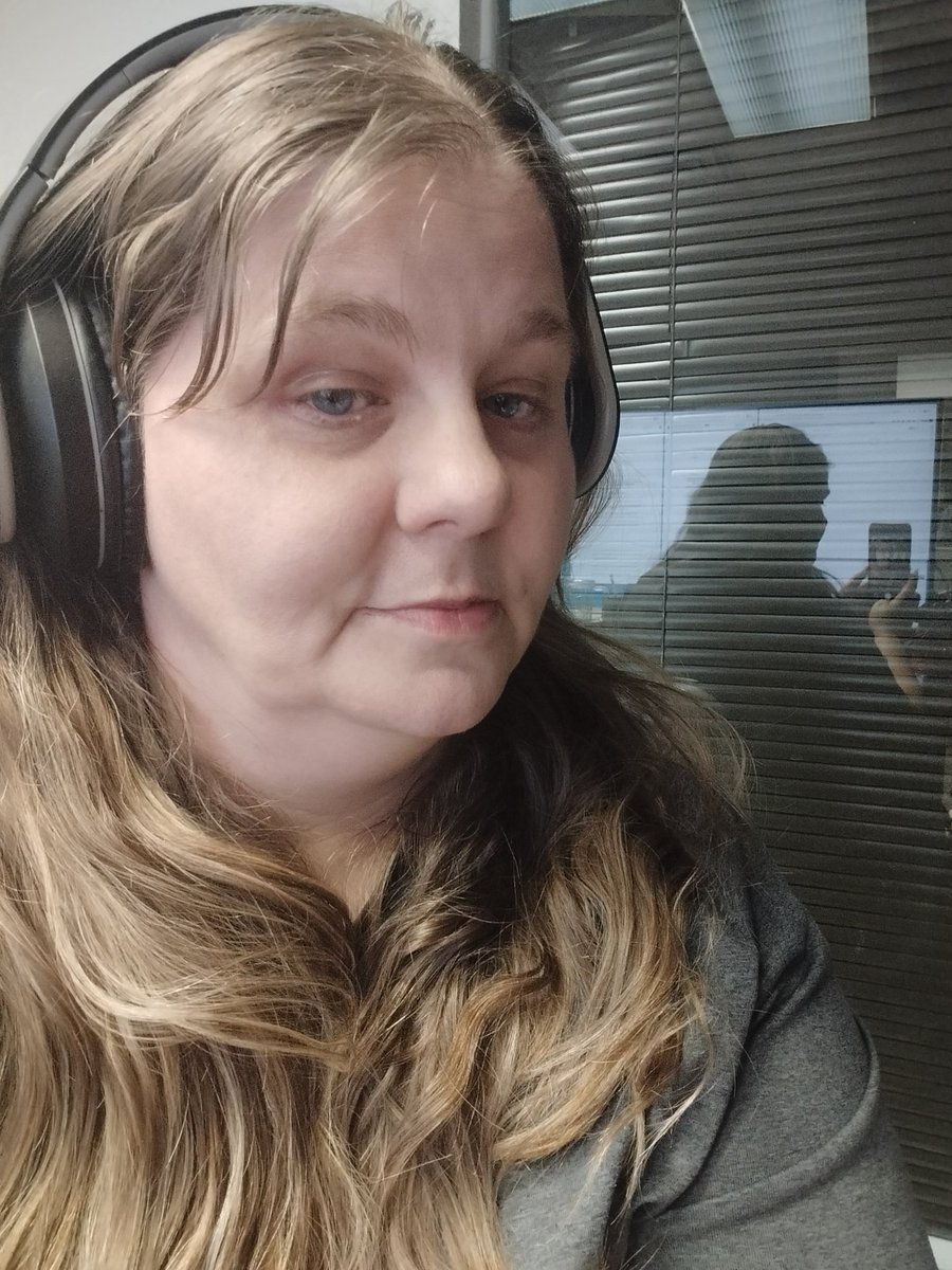 amybarnes_usa's tweet image. I got done with 12 hours on Weekend Job shift work to go to the law office and I'm now jamming to Rammstein while assembling docs for a discovery response.  #litigation 9 to 5 is for featherweights.  Rest is for the dead.