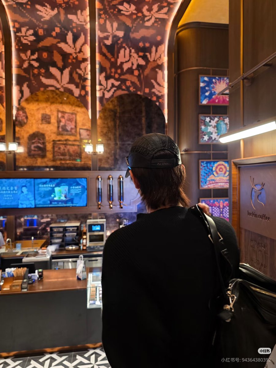 hii aku lagi date ini 👀👀