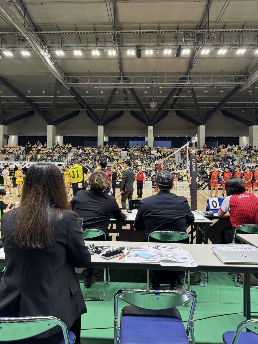 #北海道イエロースターズ 🟨⬛️ 4/11
#Ｖリーグ MEN プレーオフ準決勝 第２試合
🗓️2026年4月11日(土) 14:30〜
🏟️北ガスアリーナ46
🆚#ヴィアティン三重（Vリーグ西地区２位）

北ガスアリーナで準決勝🏐
一発勝負🏐