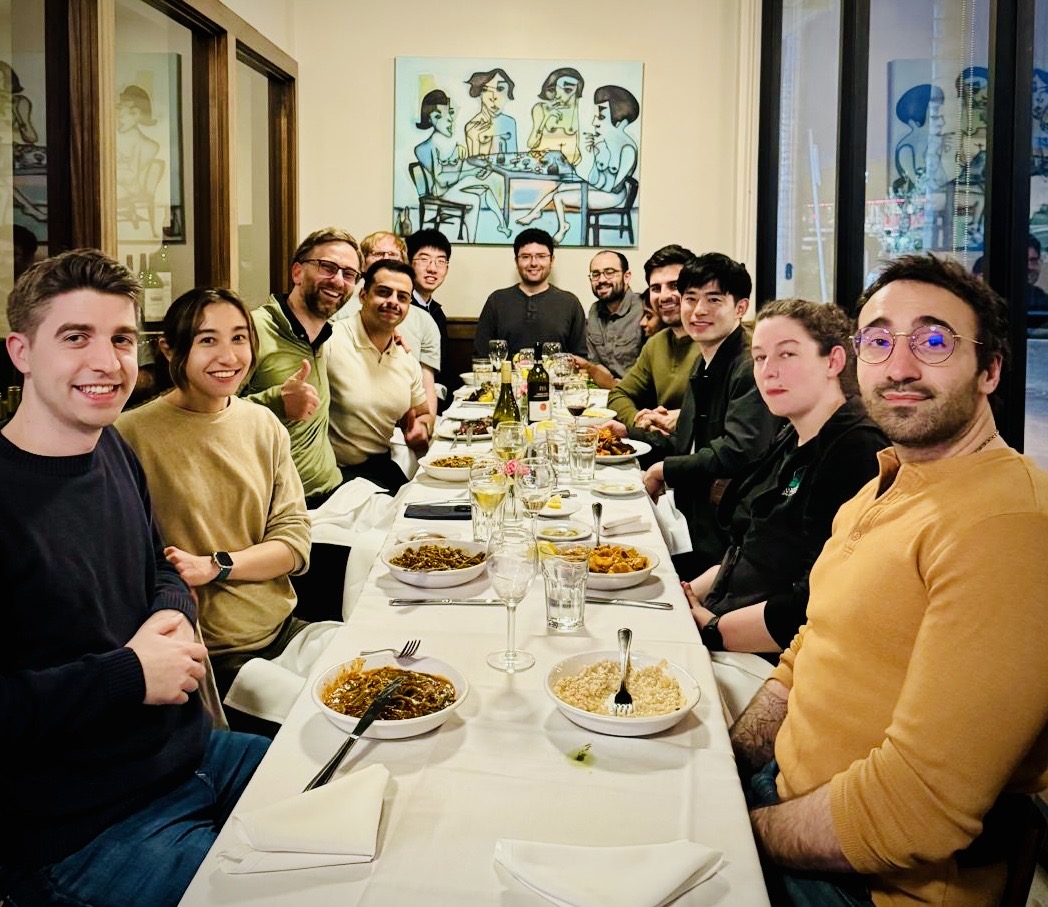 zlatko_minev's tweet image. Good food, good company, and a few #quantum ideas in superposition.