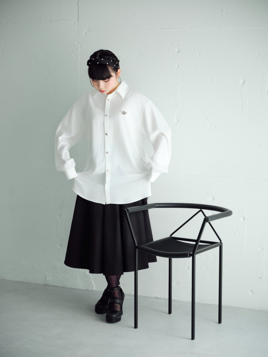 🦋【UNISEX】White drape shirt🦋 綺麗なシルエットを構築したシャツ