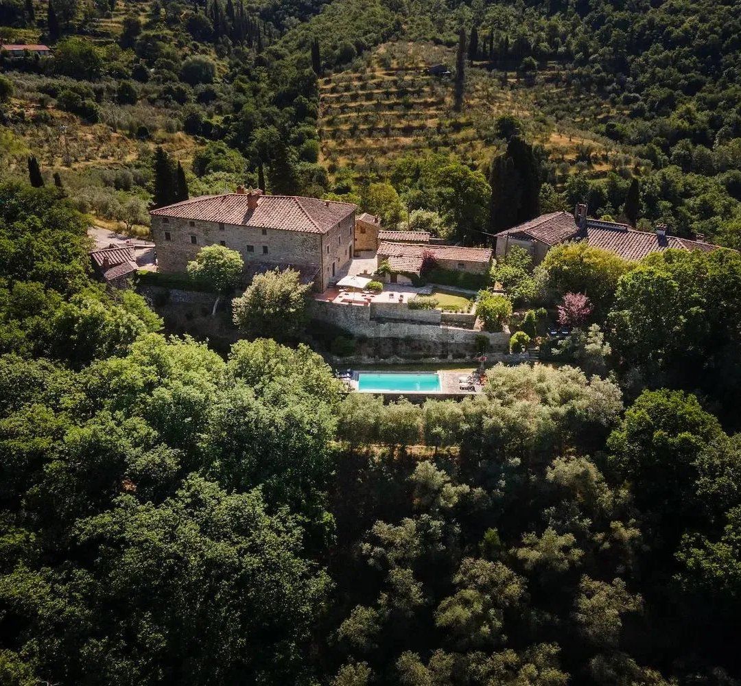 The Italian Exit tweet media