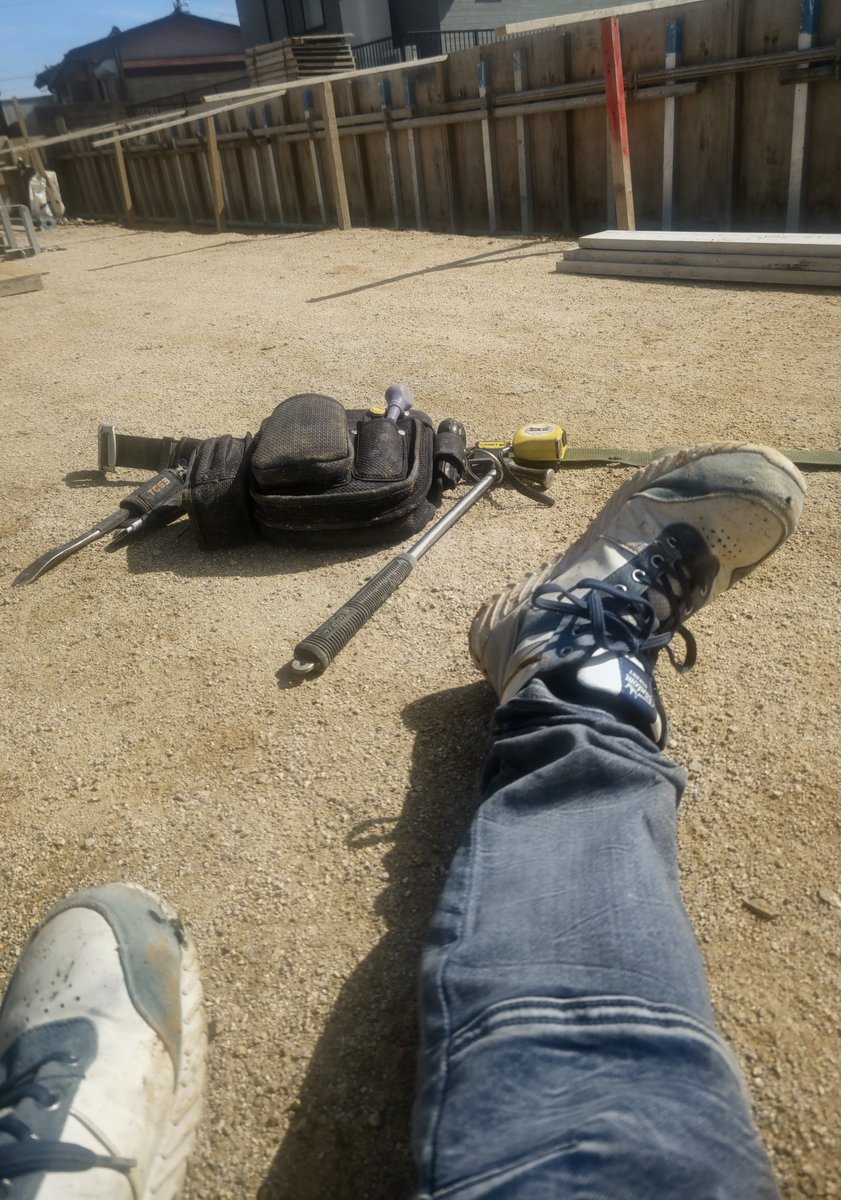 ZIMA🚬🥃 tweet media