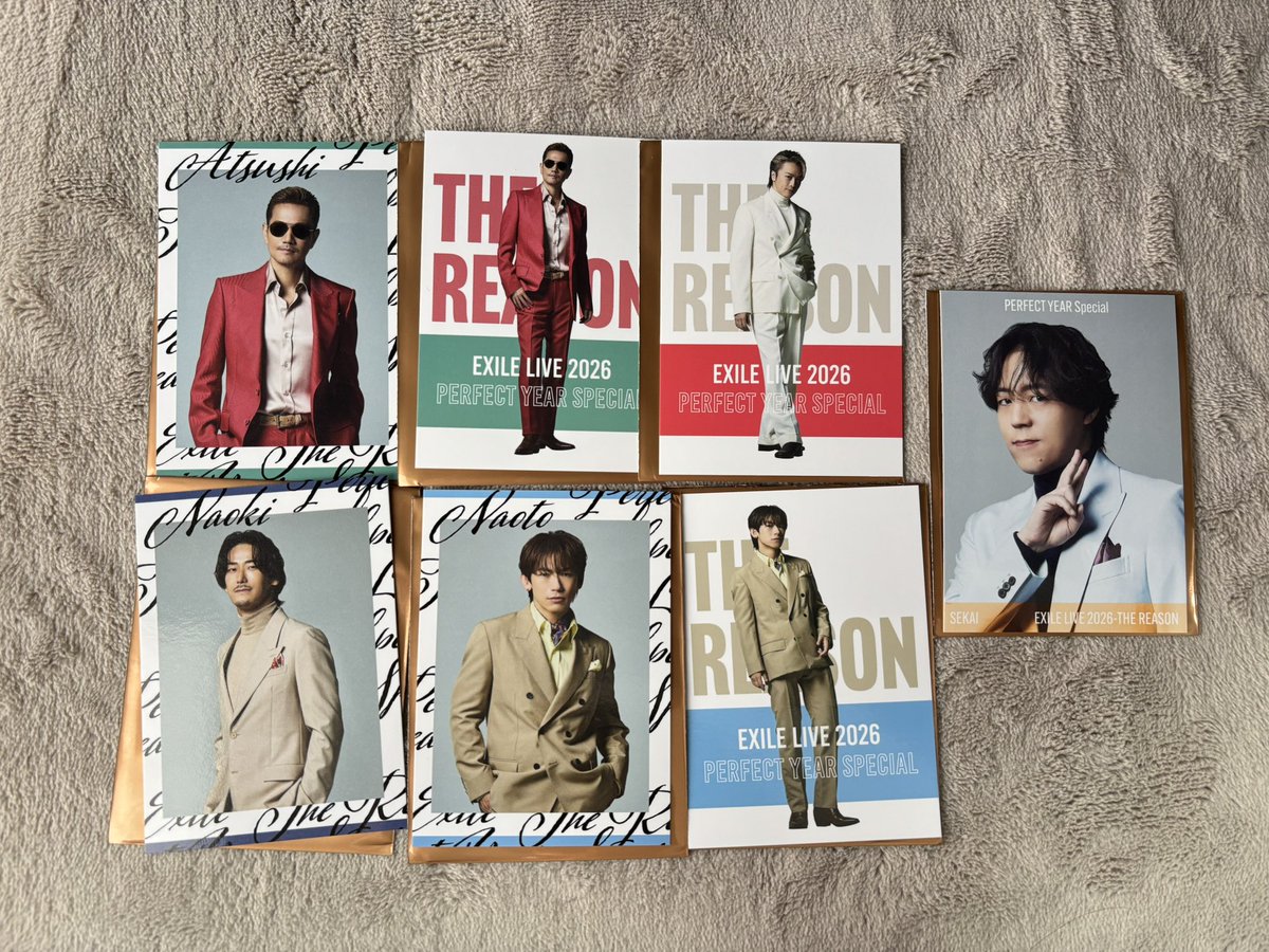 向 tweet media
