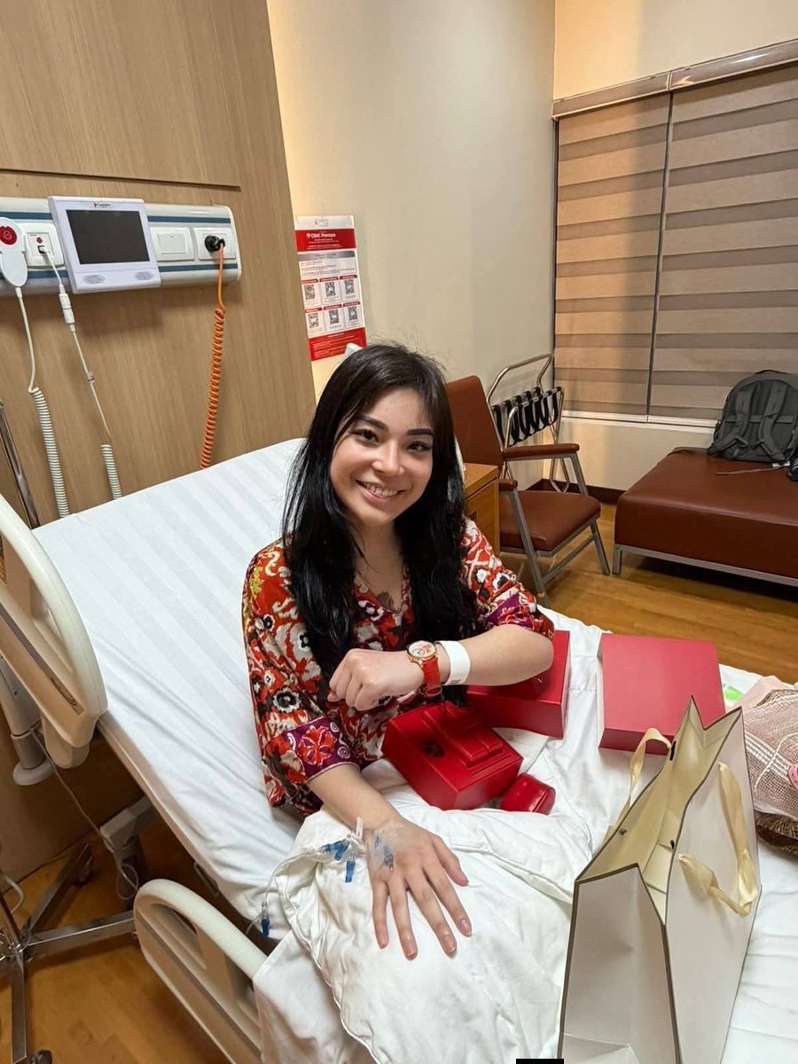 Miss Edz 💃❤️💚💙💜🖤 tweet media