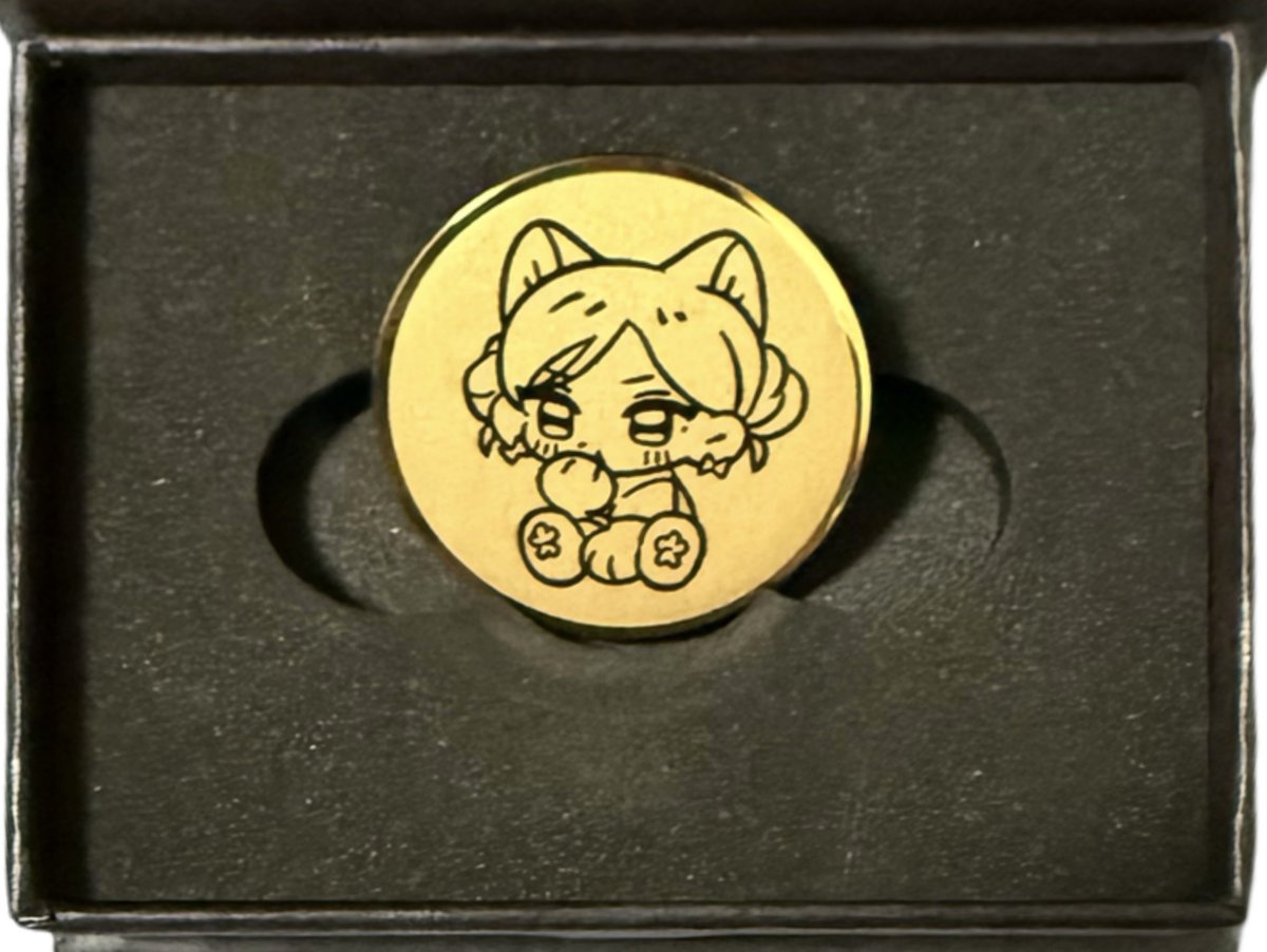 dfinthesky's tweet image. 那個…
批發商來了
Super Giselle金屬手機支架-24個
Ningning 磁吸徽章-15個
Karina皮革杯墊-3個

我在正門（？左手邊手扶梯上來的GATE7旁的花圃🙋
歡迎大家來領🙇

#For free
#無料
#aespa