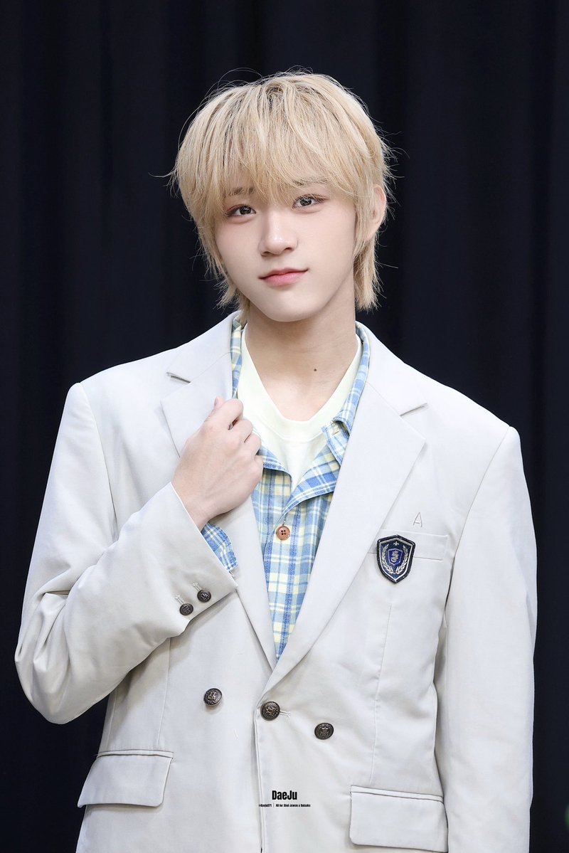 DaeJu_071 tweet media