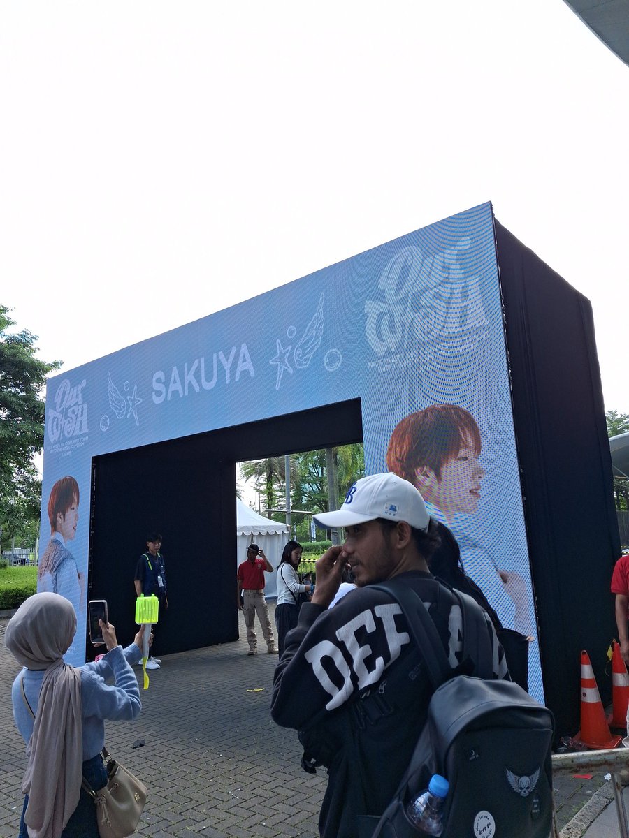 nana seeing NCT WISH tweet media