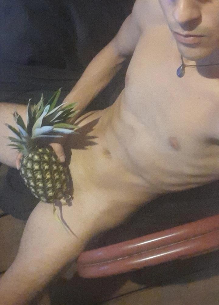 pedrotreeboy's tweet photo. https://t.co/xrJhjp0ksY  Diversos conteudinhos 😈 https://t.co/QBOGIvuIiE