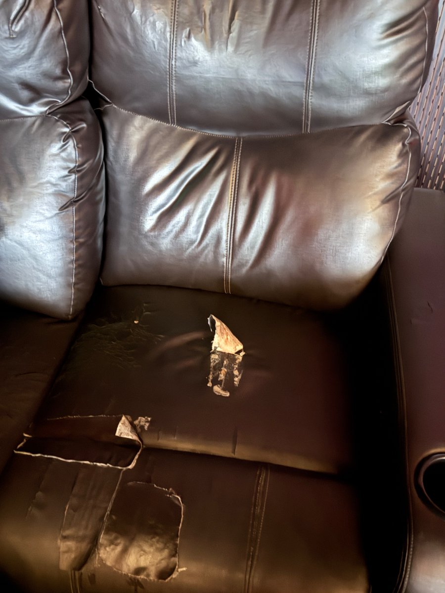 docaseem's tweet photo. Pathetic state of PVR Atrium Mall @_PVRCinemas @PicturesPVR. Booked @projecthailmary in screen 5 today. Recliner seats are torn! You charge bomb and this kind of service @CinemaMadness24 @CINE_Theatre missing @IndiaCinepolis https://t.co/v7CvgemzYs