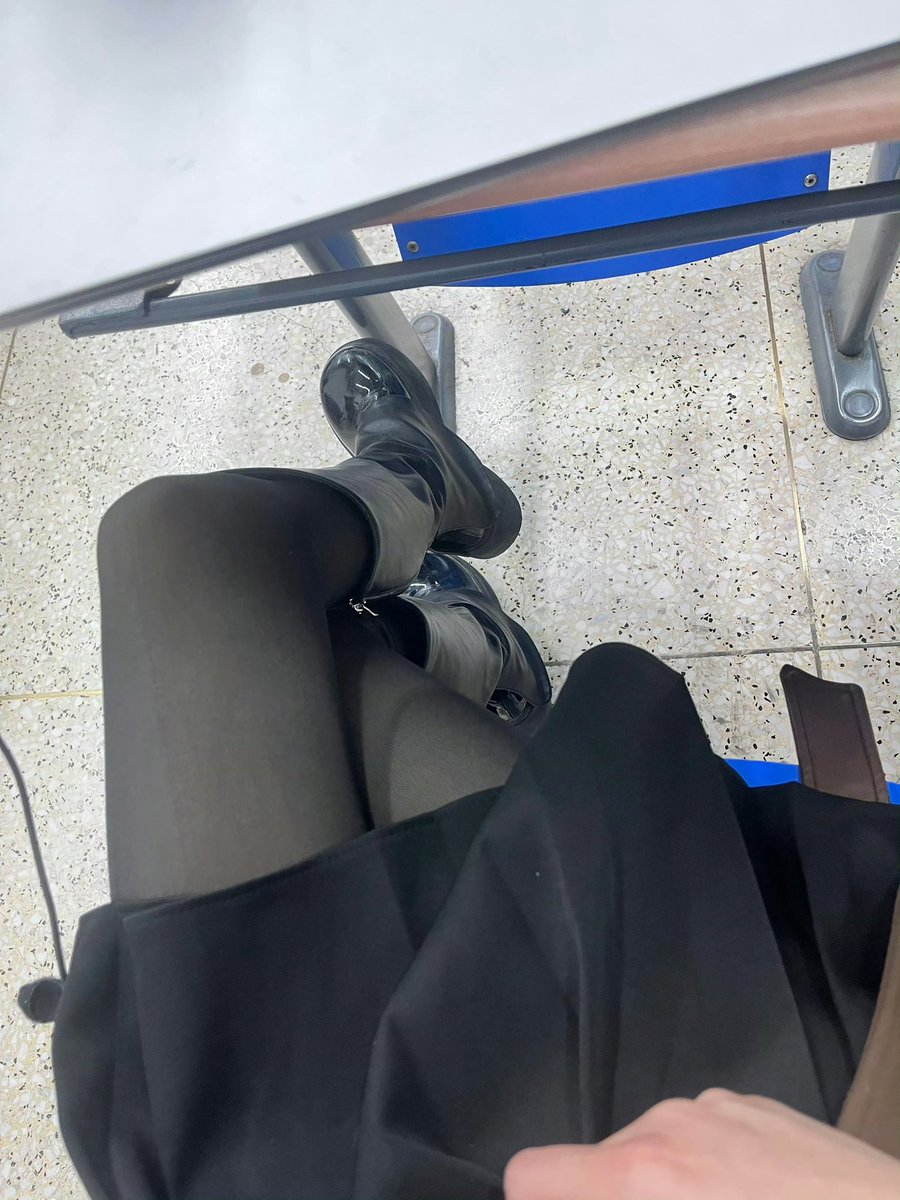 RogerP2741's tweet photo. 하고싶다 격하게.  #맘눌뎀   #섹트 https://t.co/3Kb0K5VKzY