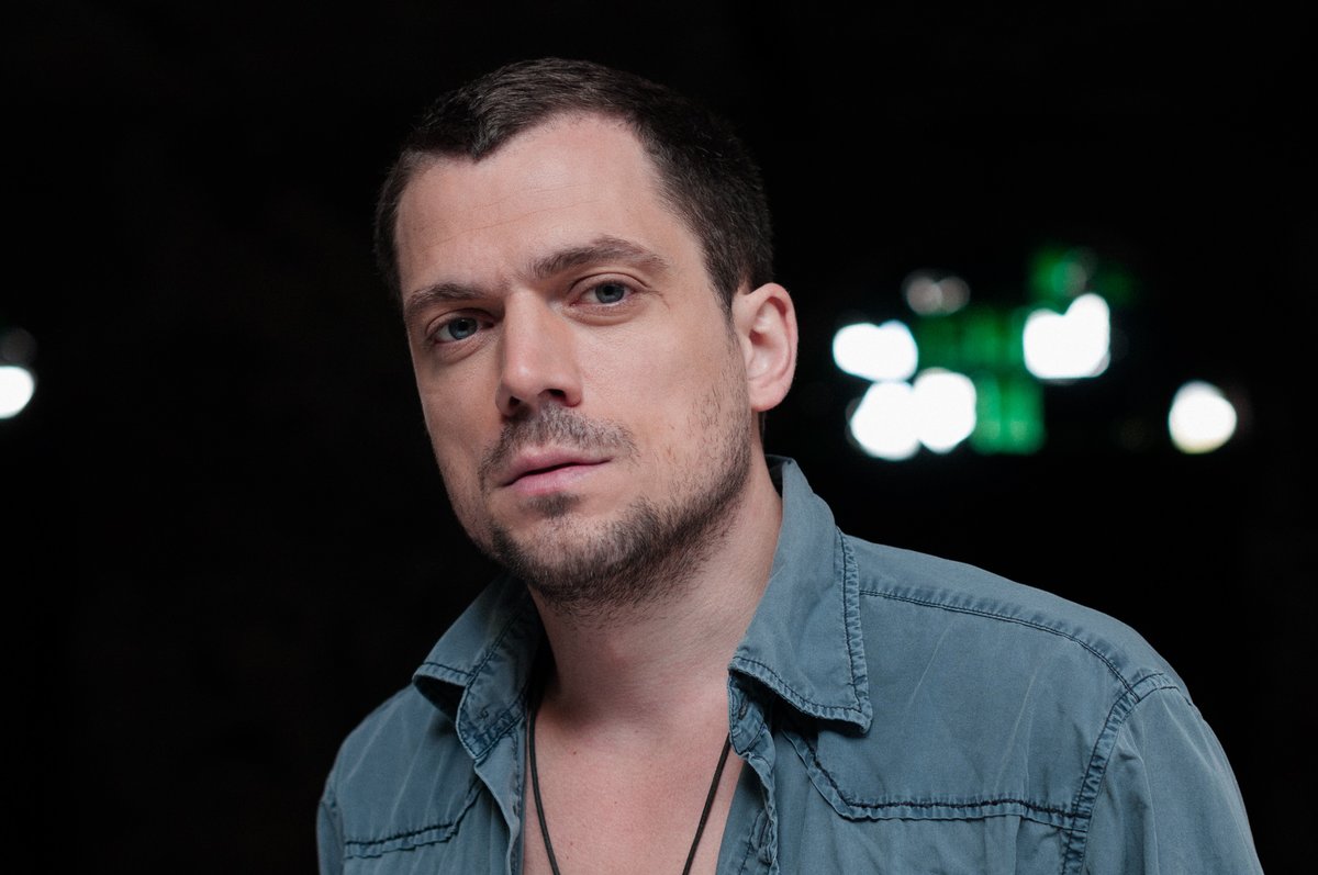 maxeconrad's tweet image. Alexander in an attic || Alexander auf einem Dachboden #berlin #actor #actors #portraitphotography #photography