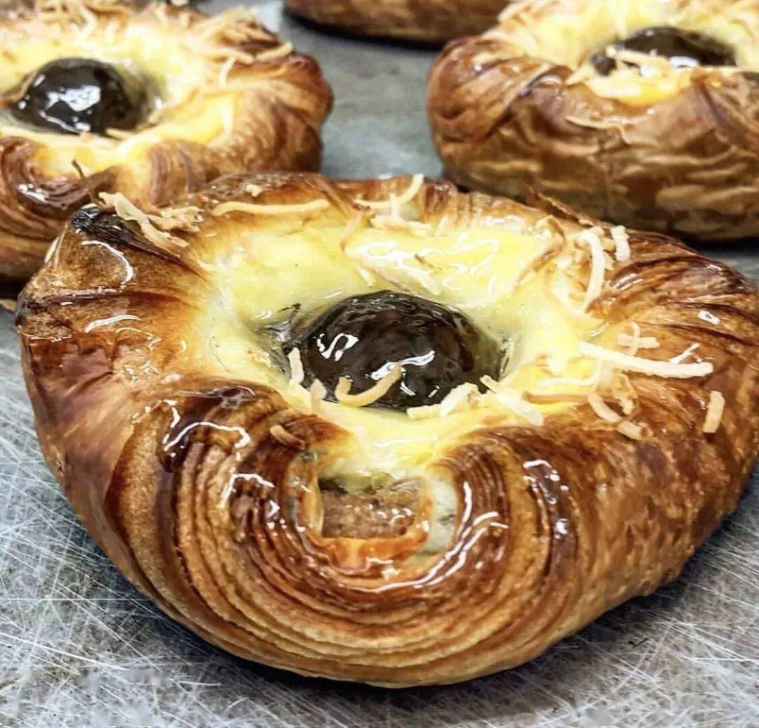 Caroline Baley tweet media